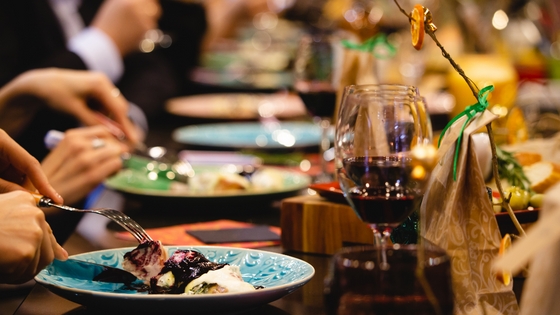 "Erinomaisen kannattavuuskehityksen taustalla on hyvän kuluttajakysynnän lisäksi määrätietoinen työ yksikkökannan kehittämiseksi", sanoo Aku Vikström NoHo Partners Oyj:n toimitusjohtaja.