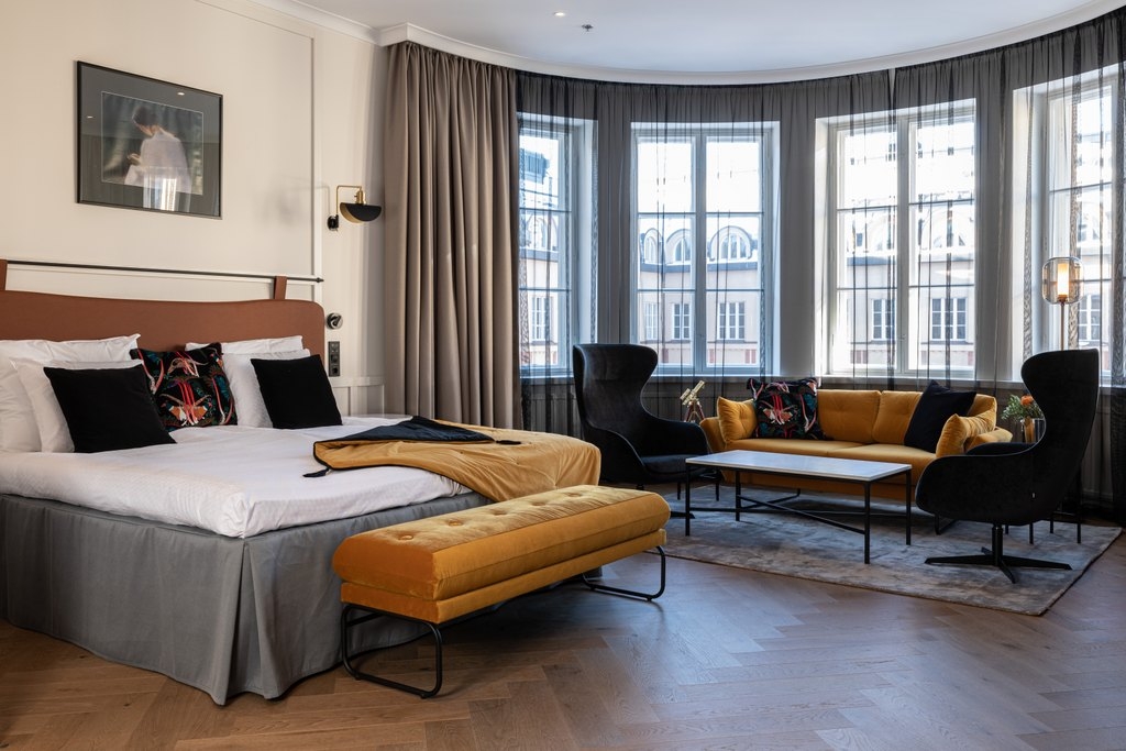 Scandic Grand Central Helsinki hotelllin juniori sviitissä on tilaa nauttia staycationista.